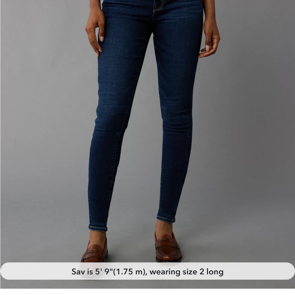 American Eagle Outfitters Women’s Skinny Jeans in Dark Blue Wash